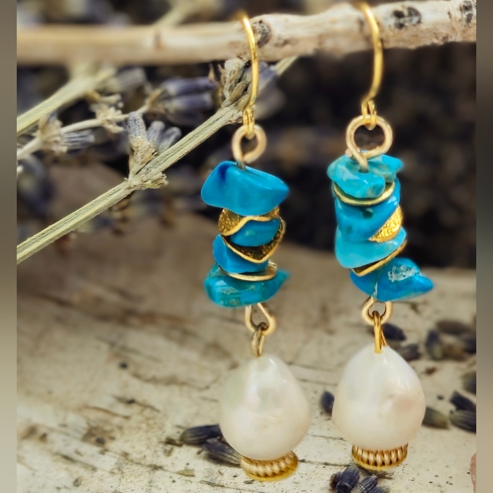 Blue Turquoise And White Freshwater Water Baroque Pearl In Gold Plated